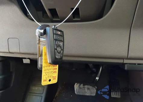 2023 Lincoln Corsair Reserve z USA, uszkodzony, nr VIN 5LMCJ2DA0PUL07334